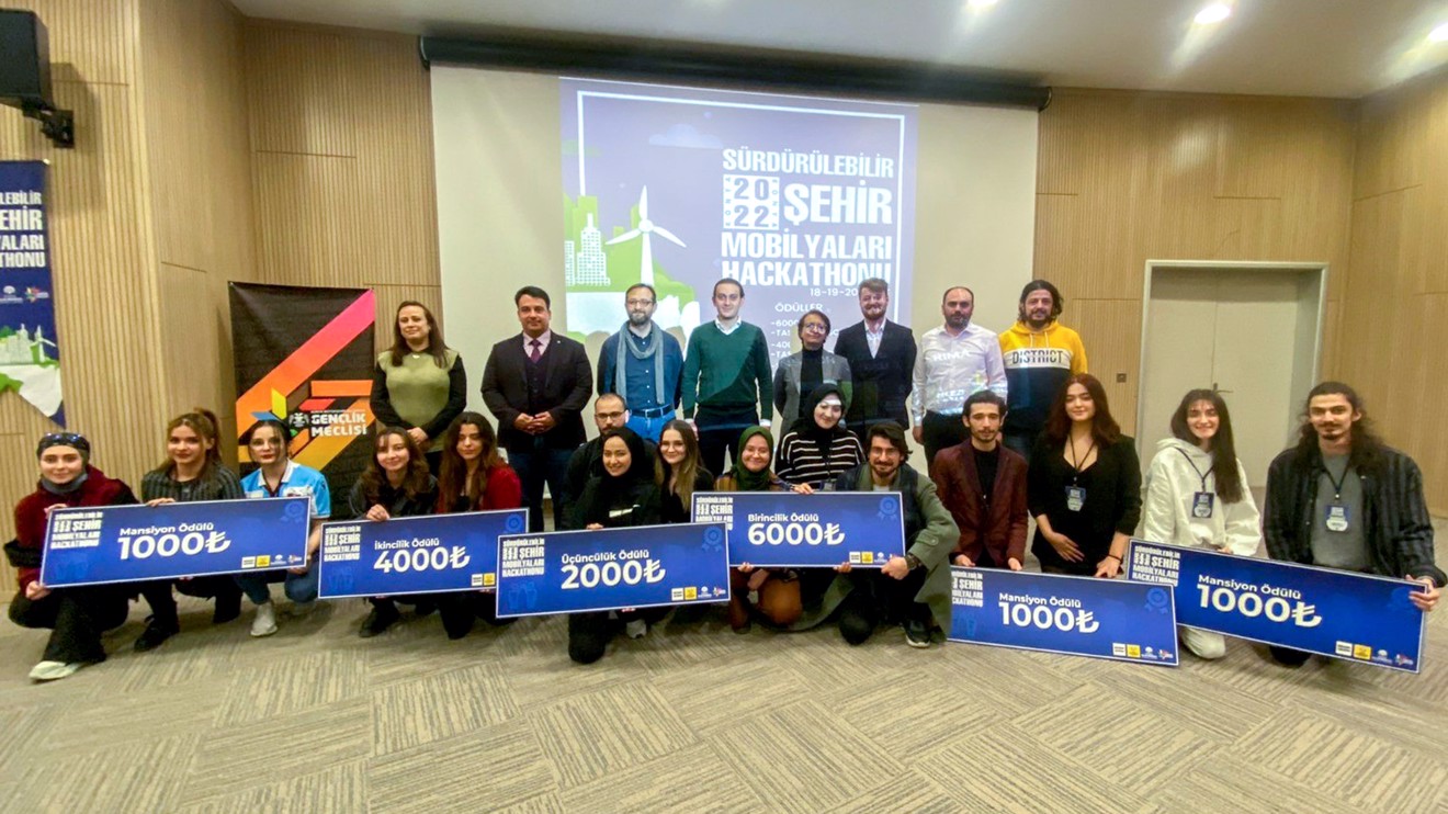 Şehir mobilyaları tasarımında Selçuk Üniversitesi damgası