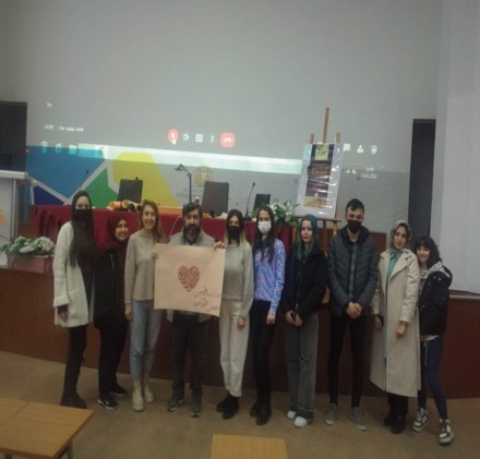 Fakültemiz Geleneksel Türk Sanatları Bölümü tarafından İstiklâl Marşının kabul edildiği 12 Mart günü kapsamında Hüsn-i Hat ve Workshop etkinliği gerçekleştirildi.
