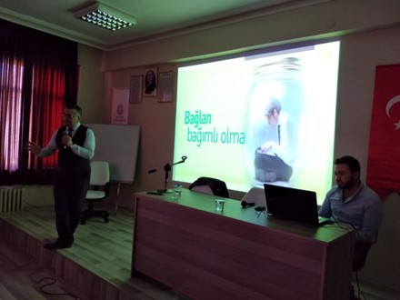 Yüksekokulumuzda "Bağımlılıklarla Mücadele" Konferansı Yapıldı