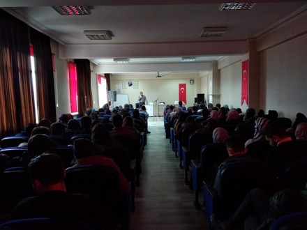 Yüksekokulumuzda Pedagog İshak Orhan Konferans Verdi.