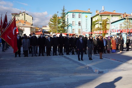 Saygı ve Minnetle Anıyoruz