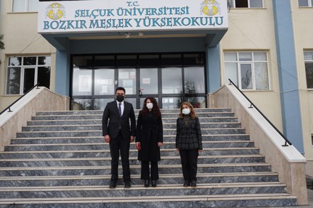 Bozkır Kaymakamı Sayın Fatmagül DALMIŞ Yüksekokulumuzu ziyaret ettiler