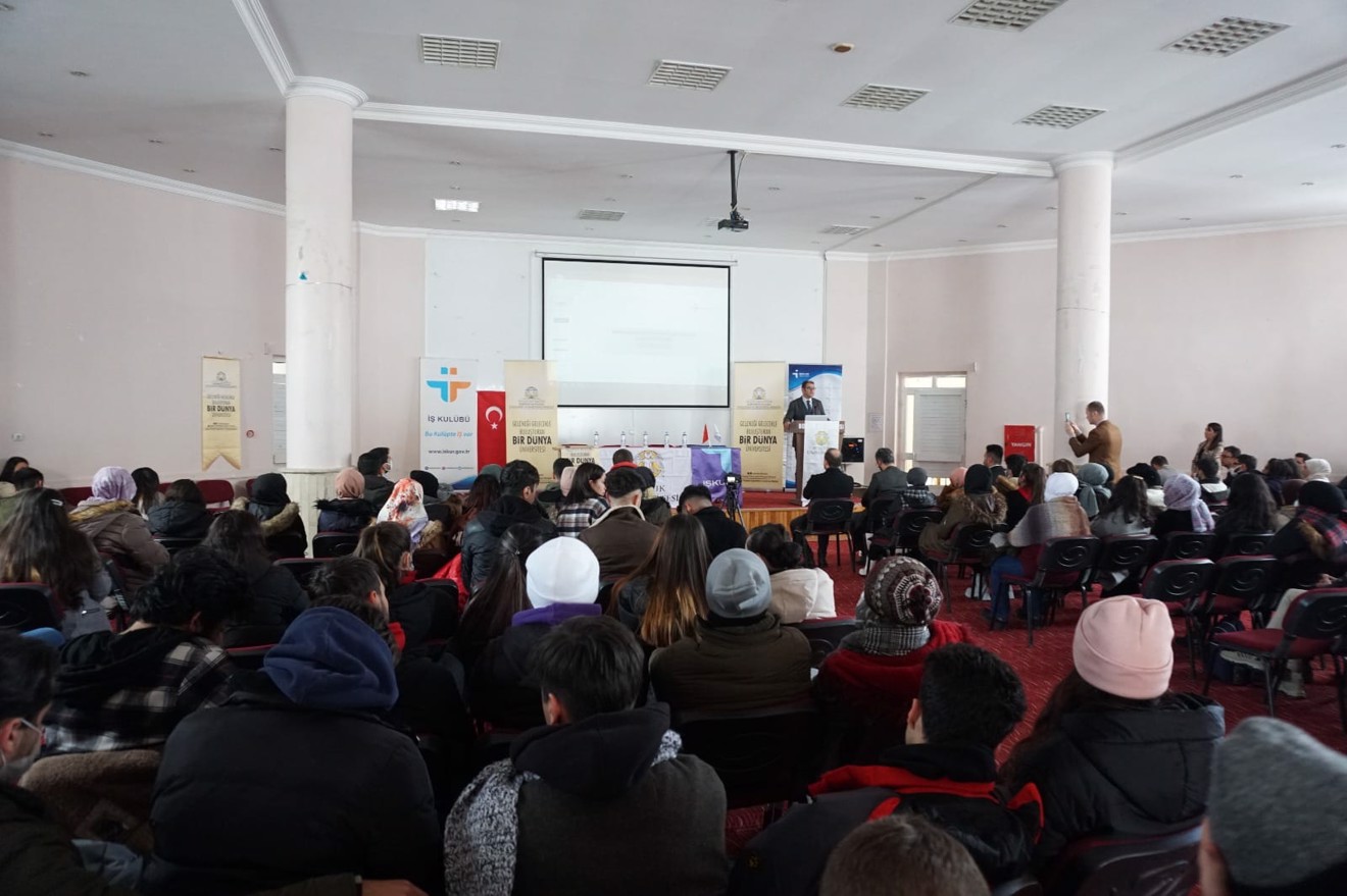 Kariyer Gelişim Eğitimleri Kapsamında Konferans