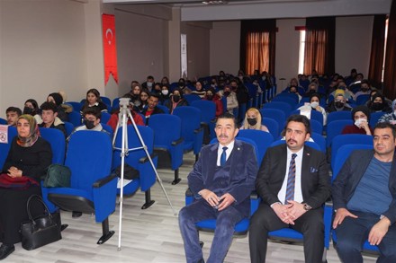 Yüksekokulumuzda "28 Şubatın Toplumsal Etkileri" Söyleşisi Düzenlendi