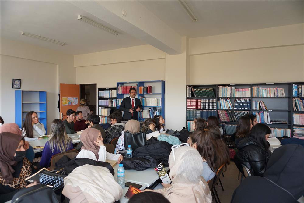 Yüksekokulumuzda "Sessiz Okuma" Etkinliğini Gerçekleştirdik