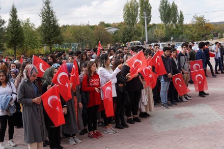 Selçuk Üniversitesi Bozkır Meslek Yüksek Okulu olarak "Barış Pınarı Harekâtına Destek Programı ve Yürüyüşünü" gerçekleştirdik.
