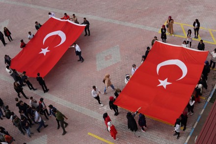 Selçuk Üniversitesi Bozkır Meslek Yüksek Okulu olarak "Barış Pınarı Harekâtına Destek Programı ve Yürüyüşünü" gerçekleştirdik.
