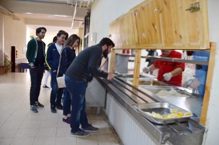 Üniversitemizin 42. Kuruluş Yıldönümü Yemeği 