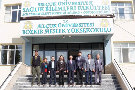 Yüksekokulumuzda "Öğrencilerimizi Dinliyoruz" Adlı Panel Gerçekleştirildi 