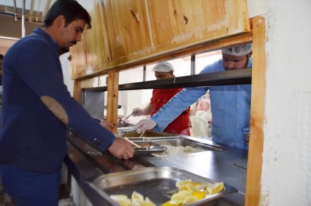 Üniversitemizin 42. Kuruluş Yıldönümü Yemeği 