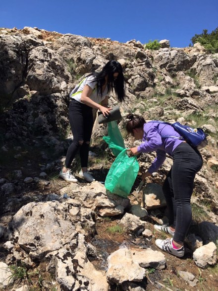 Bilgisayar Bölümü Öğrencilerimizden Örnek Çevre Temizliği 