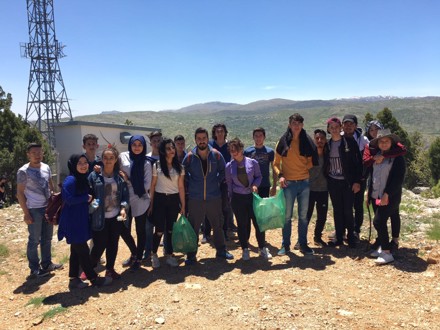 Bilgisayar Bölümü Öğrencilerimizden Örnek Çevre Temizliği 