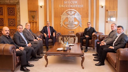 Rektörümüz Prof. Dr. Metin Aksoy'u, Ilgın Belediye Başkanımız Yalçın Ertaş ve STK Başkanlarımızla ziyaret ederek Ilgın ve Ilgın Meslek Yüksekokulu ile ilgili istişarelerde bulundu.