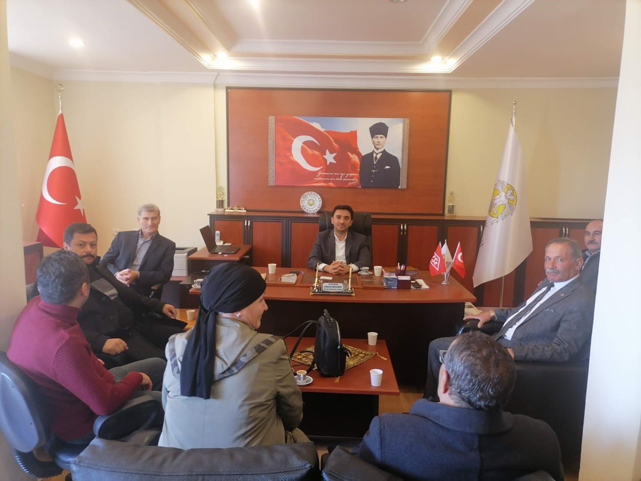 MHP Kulu İlçe Başkanı ve ilçe teşkilatı Okul Müdürümüz Doç.Dr.A.Selçuk KÖYLÜOĞLU’na Ziyareti