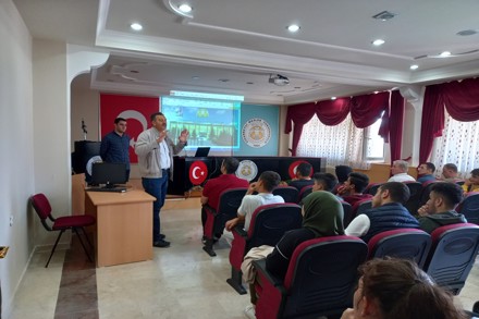 Necip Fazıl Kısakürek Anadolu Lisesi öğrencileri Meslek Yüksekokulumuzu ziyaret ettiler.
