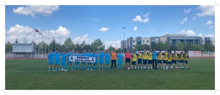 Meslek Yüksekokulumuz Futbol Takımımızı Yürekten Kutluyoruz.