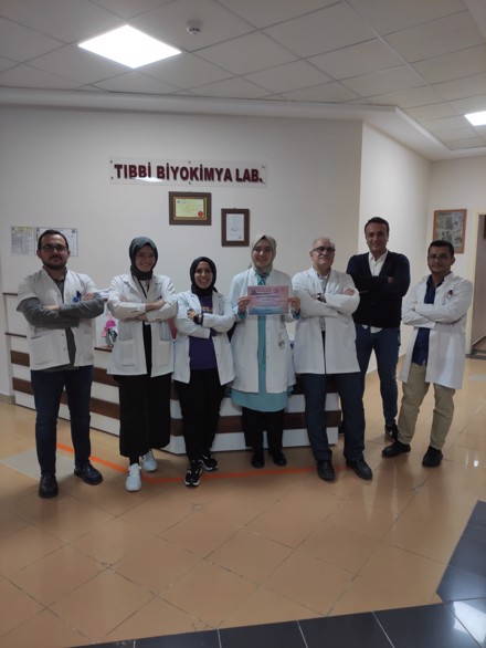 Tıbbi Biyokimya Anabilim Dalı Doktora öğrencimiz Fatma AKAT 33.Ulusal Biyokimya Kongresi'nde En İyi Poster Ödülü almıştır.