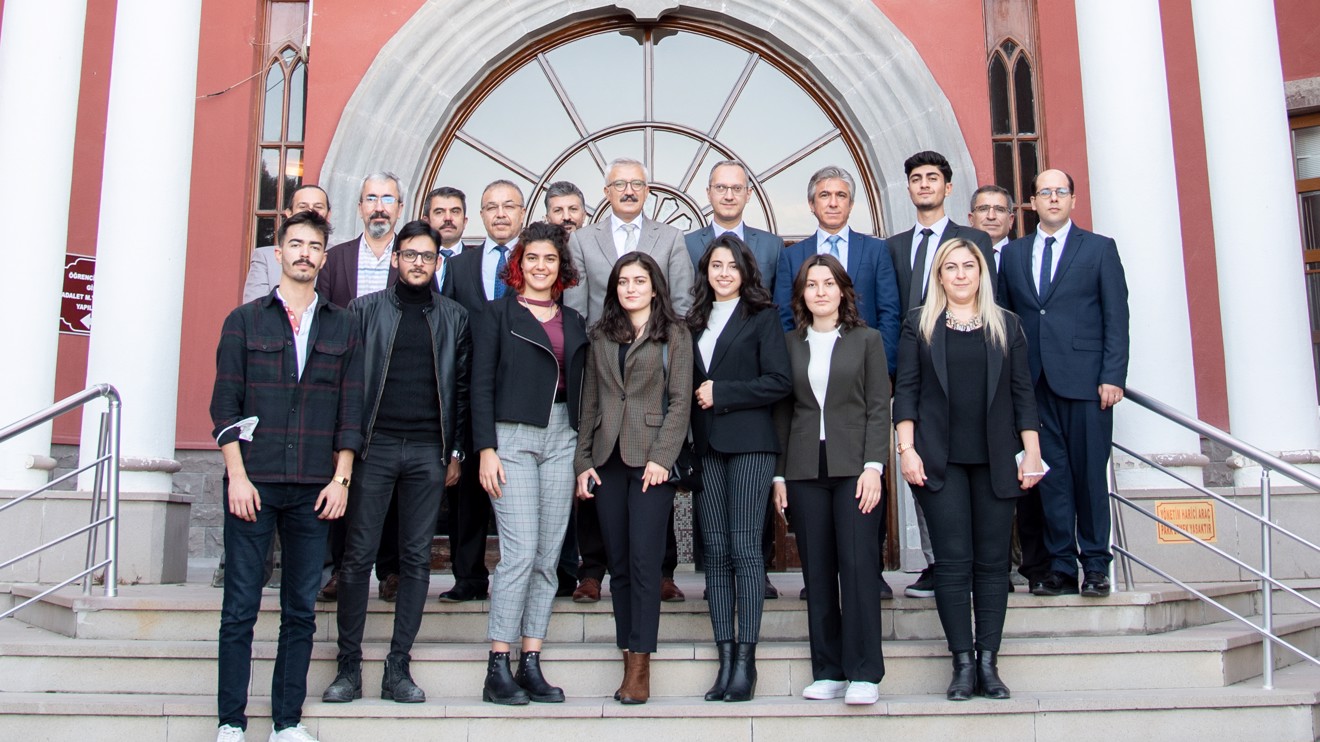 Cumhuriyet Başsavcısı Solmaz, Selçuk Üniversitesi öğrencileriyle buluştu