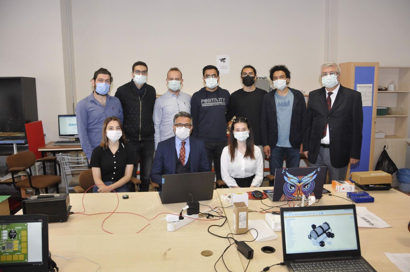 Rektör Aksoy, TEKNOFEST’e hazırlanan takımları ziyaret etti