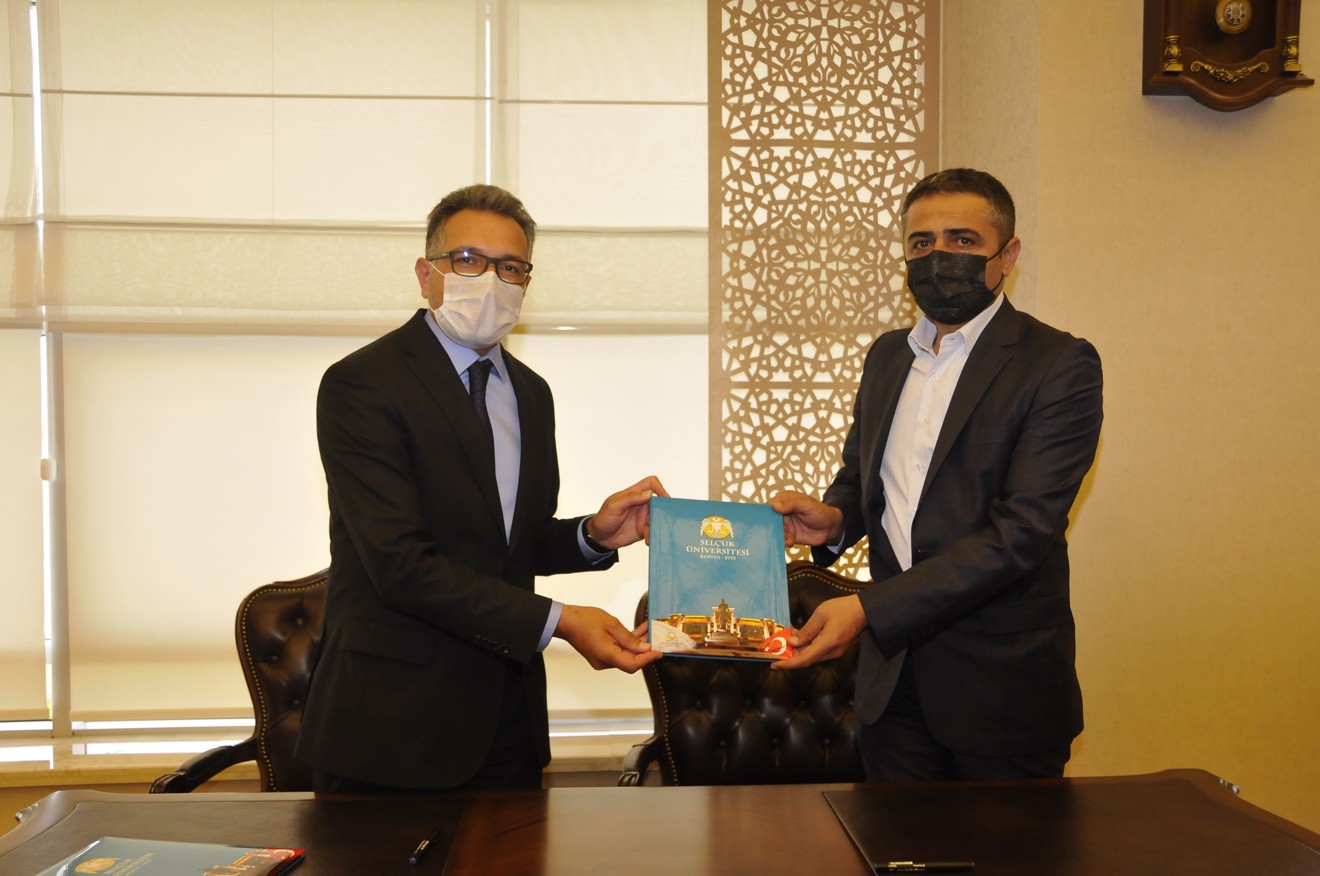 Selçuk Üniversitesi, elektrikli traktör için destek verecek