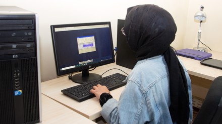 Görme engelliler için sesli kütüphane çalışması