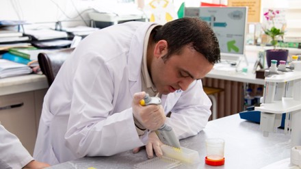 Selçuk Üniversitesi, Tuz Gölü’nde 5 bitki türünü araştıracak