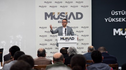 Rektör Aksoy, Rusya ve Ukrayna krizini değerlendirdi