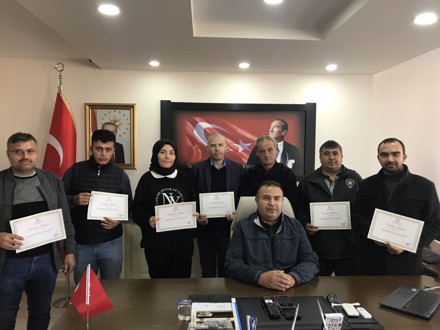 İdari Personele Teşekkür Belgesi Verildi.