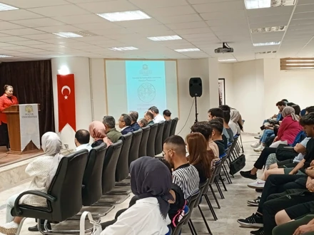 Yazılışının 950.Yılında Dîvânü Lügâti’t-Türk ve Türkçecilik Hareketleri