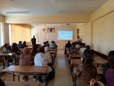 AKÖREN ALİ RIZA ERCAN MYO'DA ORYANTASYON EĞİTİMİ