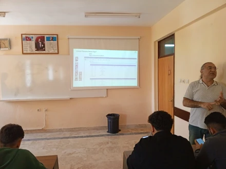 AKÖREN ALİ RIZA ERCAN MYO'DA ORYANTASYON EĞİTİMİ