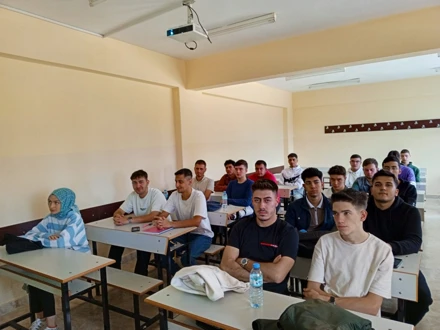 AKÖREN ALİ RIZA ERCAN MYO'DA ORYANTASYON EĞİTİMİ