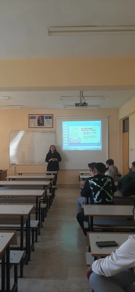 AKÖREN ALİ RIZA ERCAN MYO'DA ORYANTASYON EĞİTİMİ