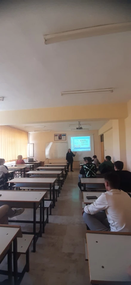 AKÖREN ALİ RIZA ERCAN MYO'DA ORYANTASYON EĞİTİMİ