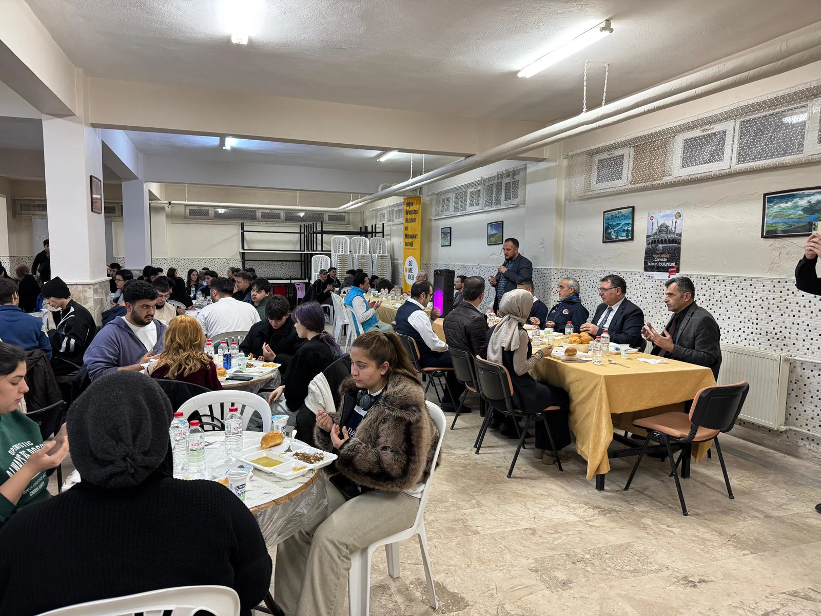 SÜMEDER ve Türkiye Diyanet Vakfı, Akören Ali Rıza Ercan MYO’da İftar Programı Düzenledi 