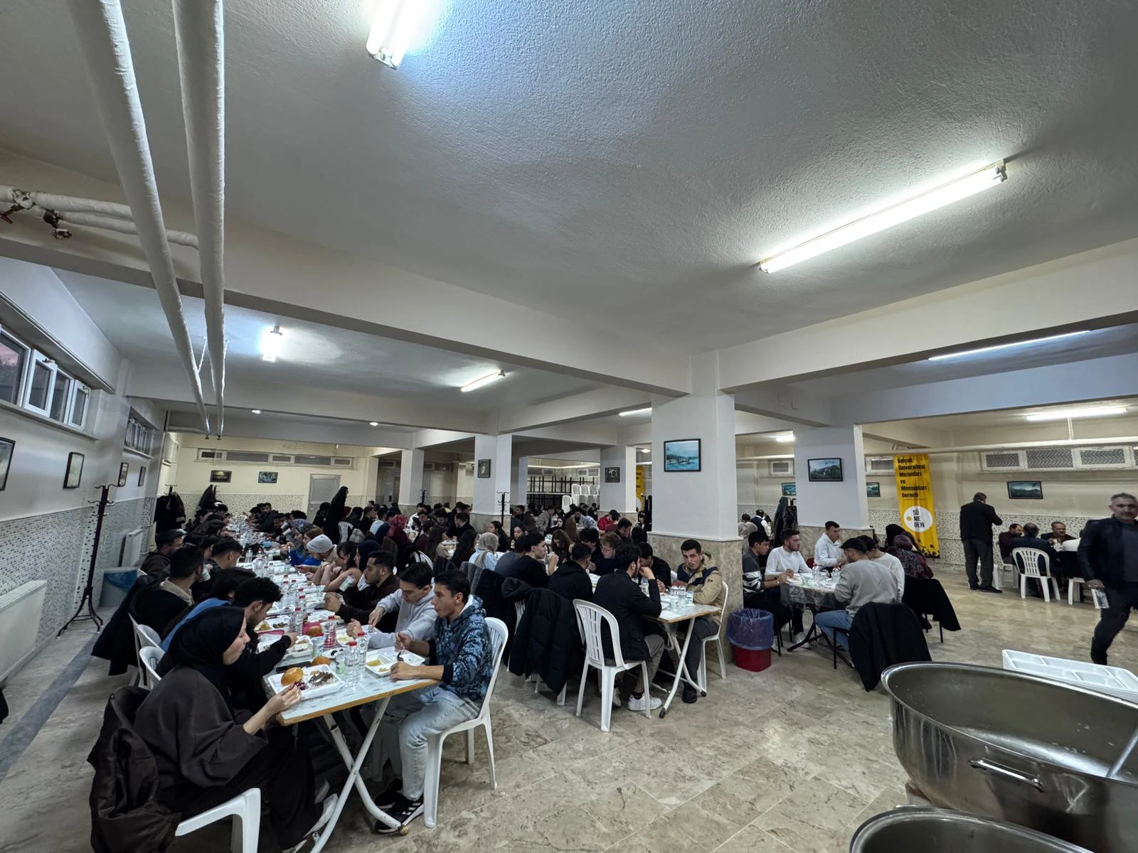 SÜMEDER ve Türkiye Diyanet Vakfı, Akören Ali Rıza Ercan MYO’da İftar Programı Düzenledi 