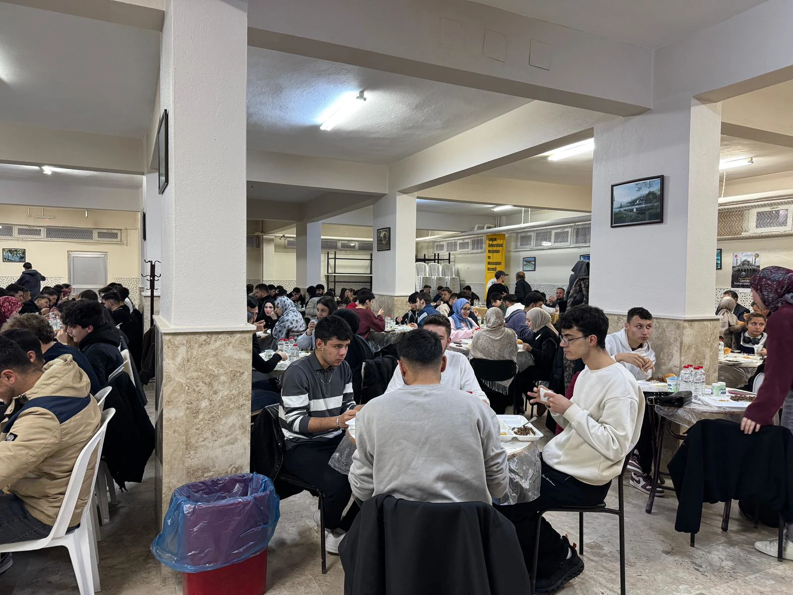 SÜMEDER ve Türkiye Diyanet Vakfı, Akören Ali Rıza Ercan MYO’da İftar Programı Düzenledi 