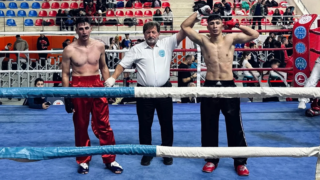 Selçuk Üniversitesi sporcularından kick boksta 5 madalya