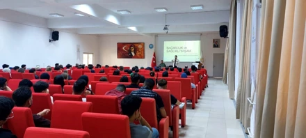 Fakültemizde 2024-2025 Eğitim-Öğretim Yılı Oryantasyon Toplantısı ve Bağımlılıkla Mücadele Paneli Yapıldı