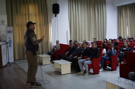 FAKÜLTEMİZDE SİBER FARKINDALIK (SİBERAY) EĞİTİMİ