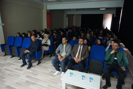 Yüksekokulumuzda Bağımlılıkla Mücadele Eğitim Semineri Gerçekleştirildi