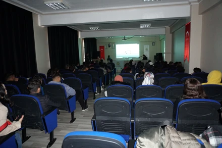 Yüksekokulumuzda Bağımlılıkla Mücadele Eğitim Semineri Gerçekleştirildi