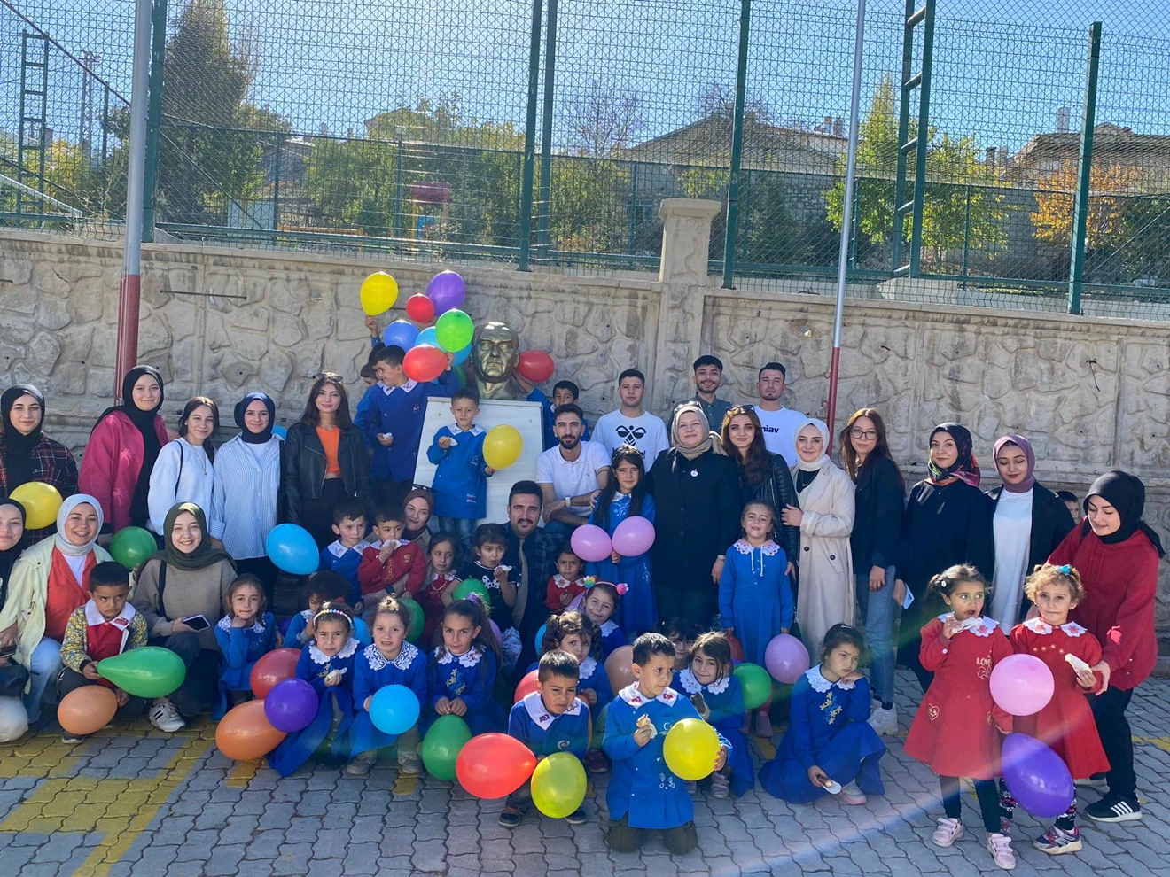 GENÇLİK GELECEKLE BULUŞTU