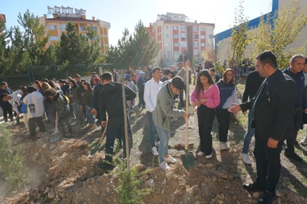 "100 Fidan 100 Nefes" Fidan Dikim Etkinliğini Gerçekleştirdik.