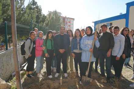 "100 Fidan 100 Nefes" Fidan Dikim Etkinliğini Gerçekleştirdik.