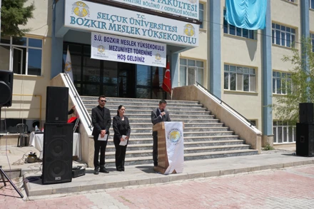 Bozkır Meslek Yüksekokulu’ndan 30. Mezuniyet Coşkusu