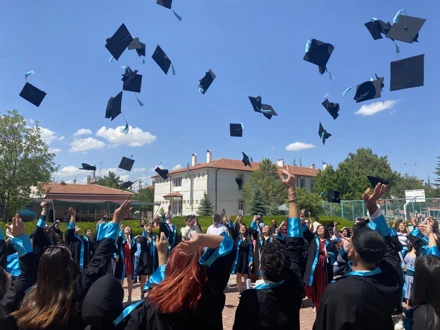 ÇUMRA MYO DA MEZUNİYET COŞKUSU