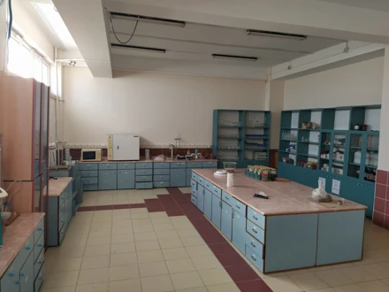 OKULUMUZ LABORATUVARLARI ,ÇİZİM SALONU VE KANTİN