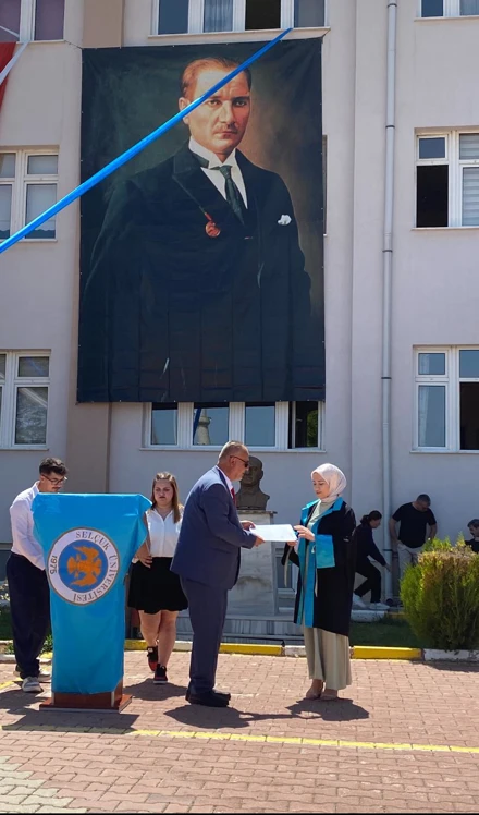 2024-2025 EĞİTİM-ÖĞRETİM YILI MEZUNİYET TÖRENİ