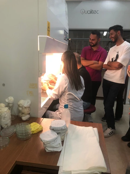 Yüksekokulumuz Öğrencilerinden Mantarcılık Uygulama ve Araştırma Merkezi Müdürlüğüne Ziyaret